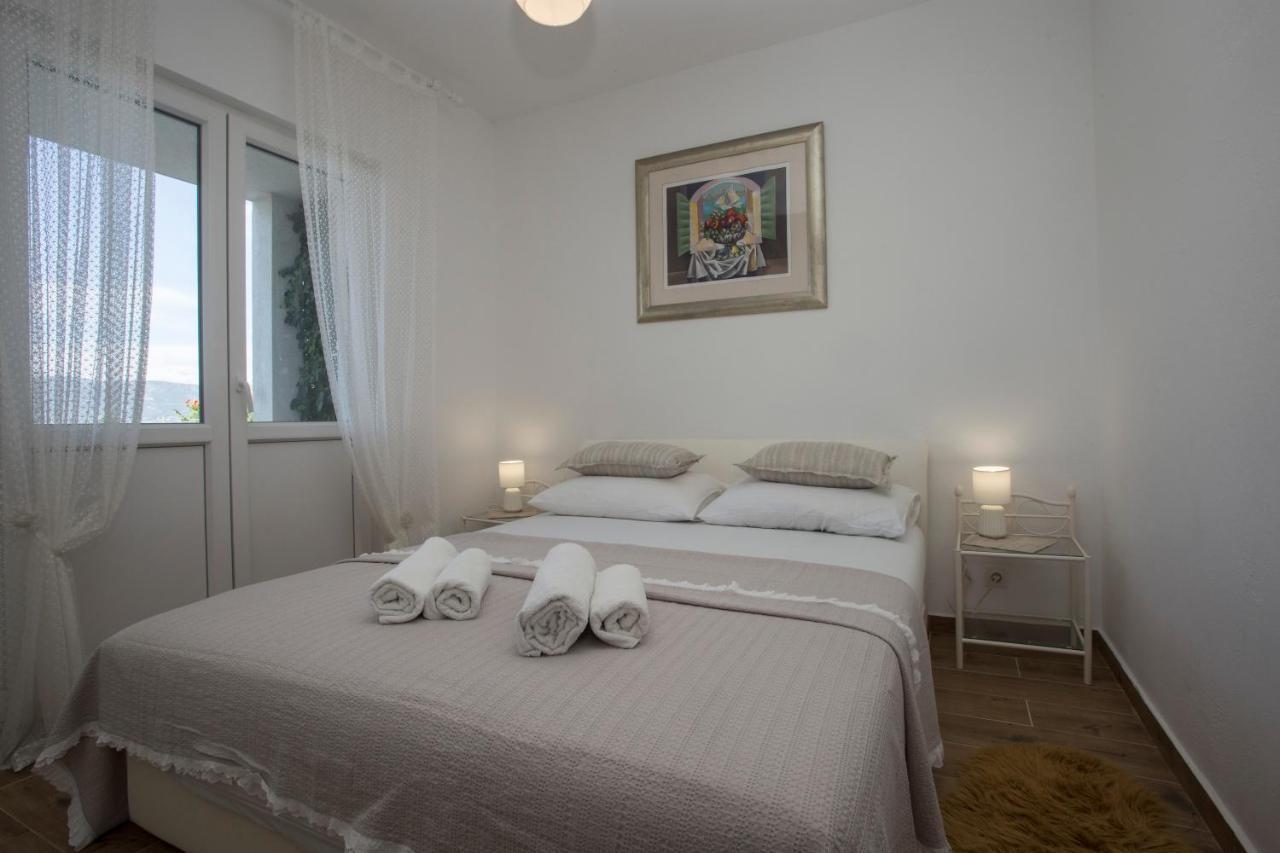 Situs Katarina Apartment Trogir Luaran gambar